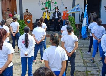 Jóvenes totonicapenses comienzan servicio cívico militar