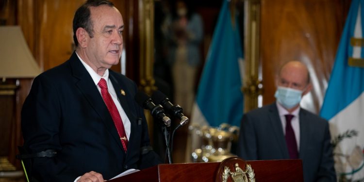 Gestión del presidente Alejandro Giammattei es bien vista por la población