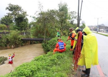 Autoridades coordinan búsqueda de vecino que cayó al río Cahabón