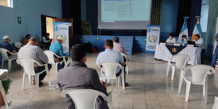 Autoridades analizan acciones para fortalecer el desarrollo en Chiquimula