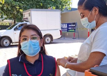 Salud mantiene alianzas para fortalecer vacunación contra COVID-19