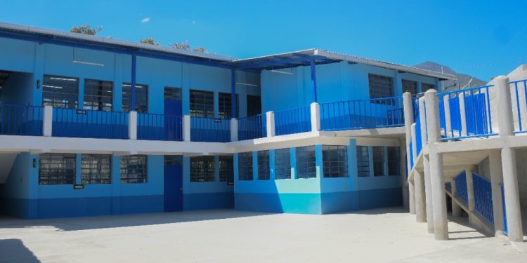 Comunidad de Granados estrena centro educativo