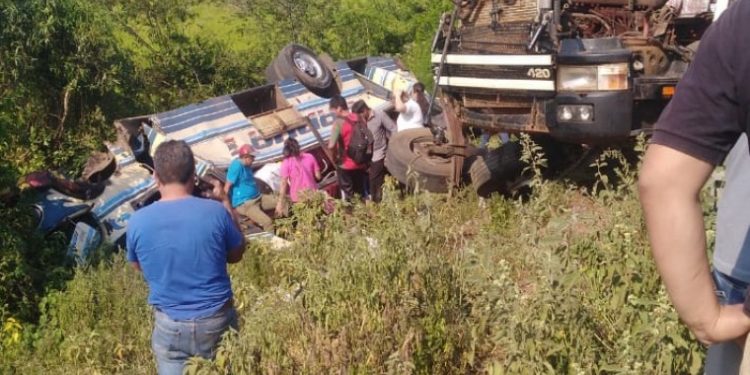 Al menos 15 heridos en accidente de tránsito en Paraguay