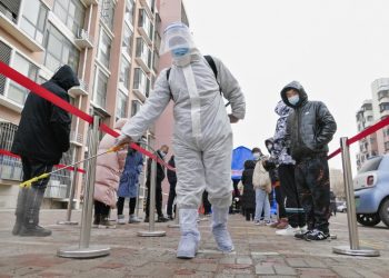 Muertes por covid aumentaron un 9 % en la última semana, según la OMS