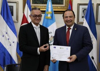 Firman convenio para capacitar a funcionarios del Minex e ICAP