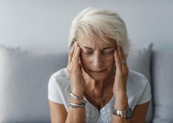 Descubren más presencia de una proteína en cerebro de personas con demencia