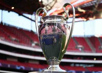 UEFA ofrece 30 mil entradas gratuitas para aficionados de clubes finalistas