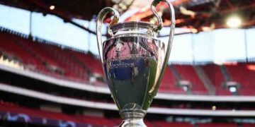 UEFA ofrece 30 mil entradas gratuitas para aficionados de clubes finalistas