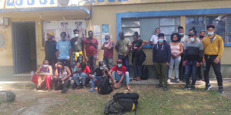 Remiten a Migración a 20 extranjeros que ingresaron al país sin cumplir requisitos correspondientes