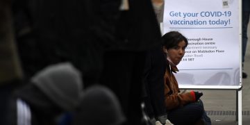 Reino Unido iniciará programa de vacunación de refuerzo de primavera