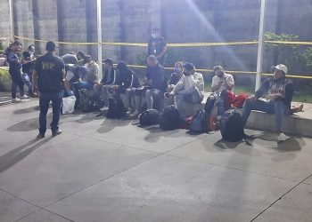 Capturan a tres personas por el traslado irregular de 23 cubanos