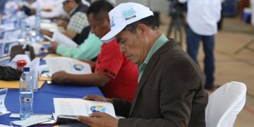 Gira presidencial: En Alta Verapaz impulsan reglamento para la gestión de desechos