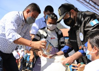 Más de 5 mil familias de Jutiapa son beneficiadas con alimentos