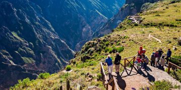 Tres destinos en Perú reciben premio internacional sobre turismo sostenible