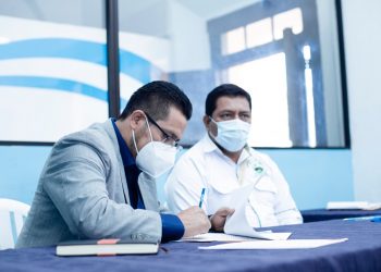 Firman convenios para iniciar proyectos de desarrollo en Raxruhá