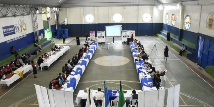 SCEP efectúa mesas territoriales para promover descentralización de servicios
