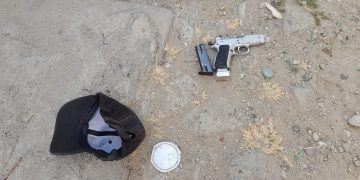 Durante el operativo se le decomisaron dos armas de fuego