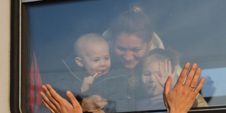 El Barsa apoyará a las familias ucranianas que están llegando a Cataluña