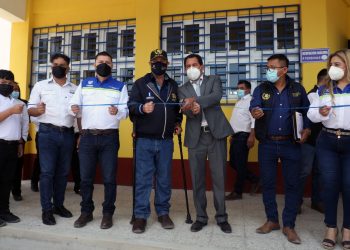 El mandatario Alejandro Giammattei participó en el acto de inauguración.