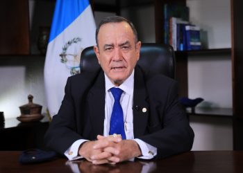 Mandatario Alejandro Giammattei durante el mensaje a la nación.