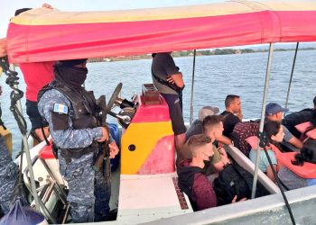 Detectan 3 embarcaciones que transportaban a 36 migrantes indocumentados