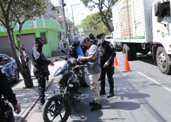 En los operativos de seguridad y control participan agentes de la PNC y el Ejército de Guatemala