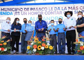Presidente Giammattei inaugura ampliación de escuela en Pasaco, Jutiapa