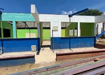 Supervisan remozamientos de centros educativos en Suchitepéquez