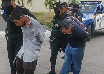 Detienen a tres personas por portar armas de fuego ilegalmente