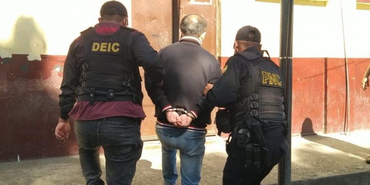 Reportan captura del presunto líder de la banda “Knitopia”