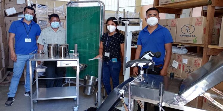 Crecer Sano beneficia a más de un millón de familias con equipo médico