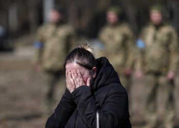 ONU apunta que víctimas civiles y destrucción sugieren crímenes de guerra