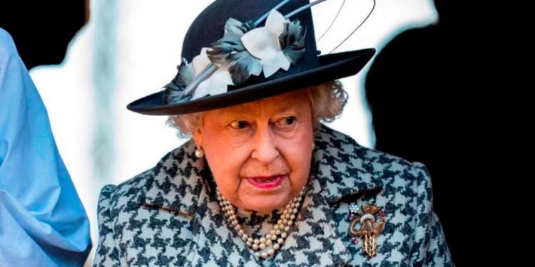 Isabel II agradece la plantación de árboles por los 70 años de su reinado