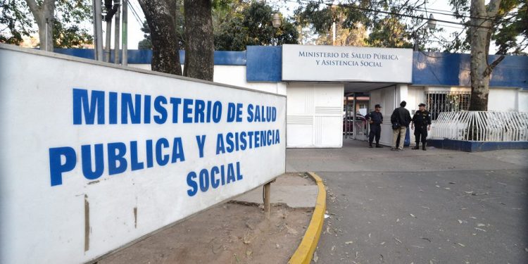 Ministerio de Salud se declara en alerta naranja institucional por asueto de Semana Santa