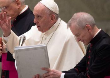 El Papa siente “vergüenza” porque se quiere gastar el 2 % del PIB en armas