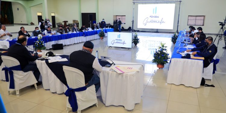 La gira presidencial 2022 llegó a Chimaltenango donde se instó al cuidado del medio ambiente.