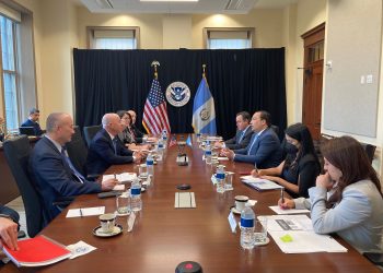 Canciller sostiene reunión con secretario de Seguridad Nacional de Estados Unidos
