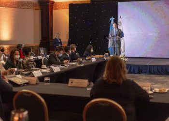 Destacan importancia de innovar el sistema portuario para generar desarrollo económico