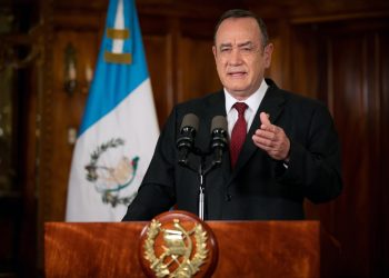 Presidente Giammattei felicita a nuevo mandatario chileno, Gabriel Boric