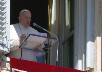 Papa Francisco durante el mensaje de este domingo.