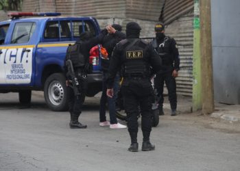 Plan de seguridad y control llega a colonias de Mixco 7