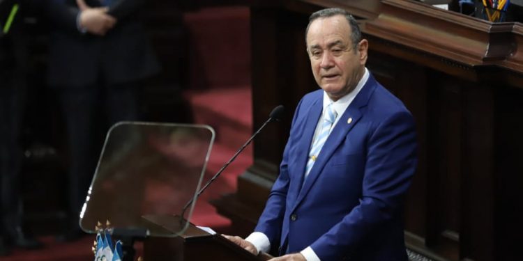 Presidente Alejandro Giammattei