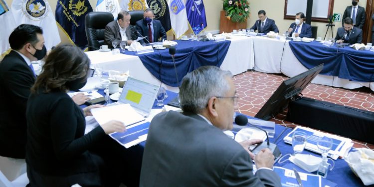 Presidente conoce avances en proyectos en seguridad ciudadana