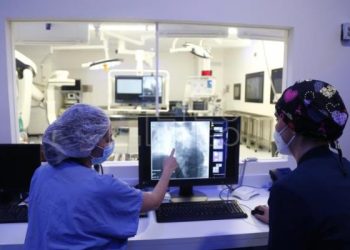 Quirófano híbrido en México reduce complicaciones con tecnología de punta