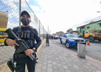 Ministro de Gobernación verifica operativo Seguridad y Control 5