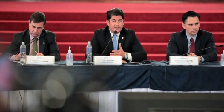 Gobierno presenta iniciativa para generar más inversiones en el país