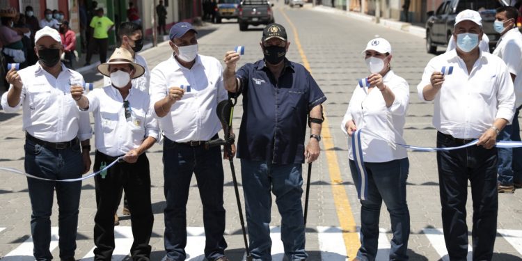 Nuevo tramo carretero beneficia a más de 7 mil habitantes de Cabañas