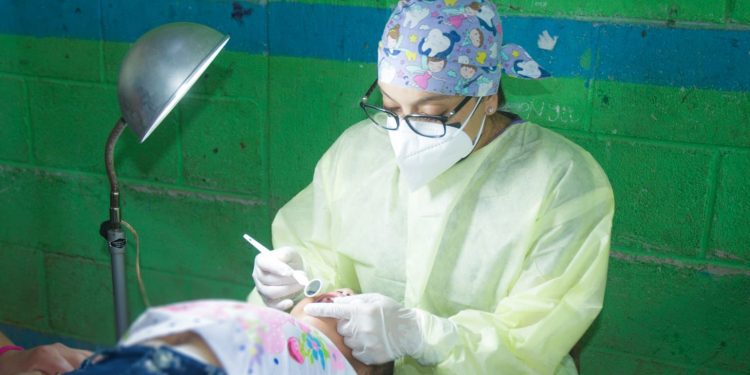 Jornada de salud integral llega a comunidad de San Andrés Villa Seca