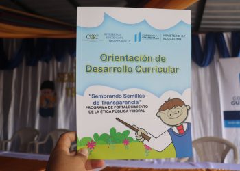 Mineduc y Contraloría promueven cultura de transparencia en Izabal