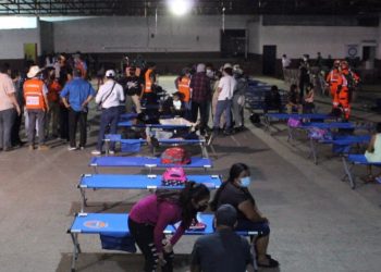 Más de 500 personas permanecen albergadas por actividad volcánica